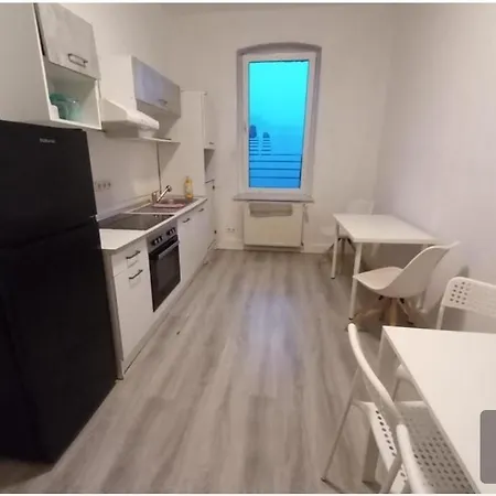 Monteurwohnung Bei Nina 2ogl Apartmán Zeitz